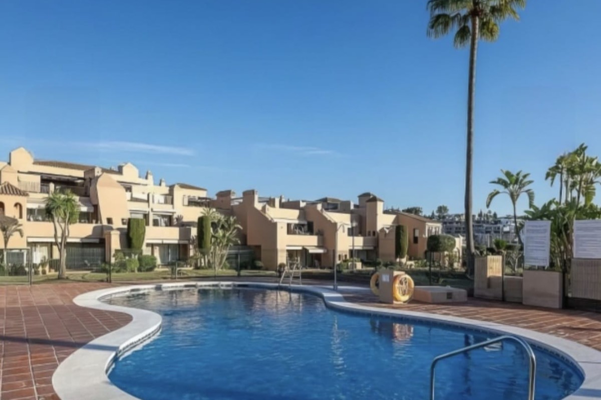 NUEVA MILLA DE ORO Estepona  Pedro Escribano